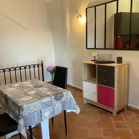 Apartment : Studio Vieux Chateau